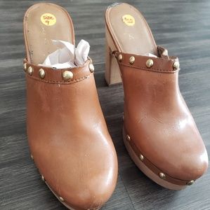 Franco Sarto Clogs